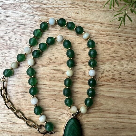 Vintage Green White Nephrite Jade Pendant Necklace‎ Gold Plated Beads Spacer 22" - Picture 4 of 8